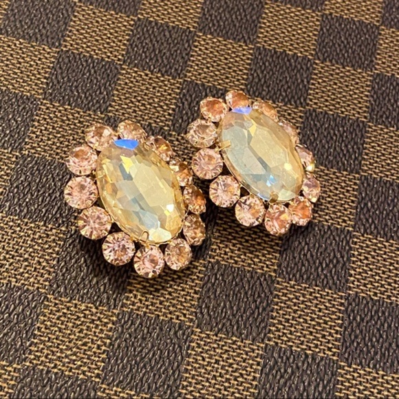 NWT Large Pink Jewels Stud Statement Earrings - Picture 6 of 13